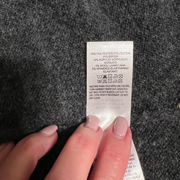 Lucky Brand V-Neck Pullover Sweater - Picture 5 of 5